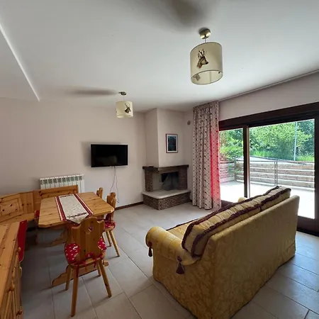Belvedere Classic Terrace Apartment